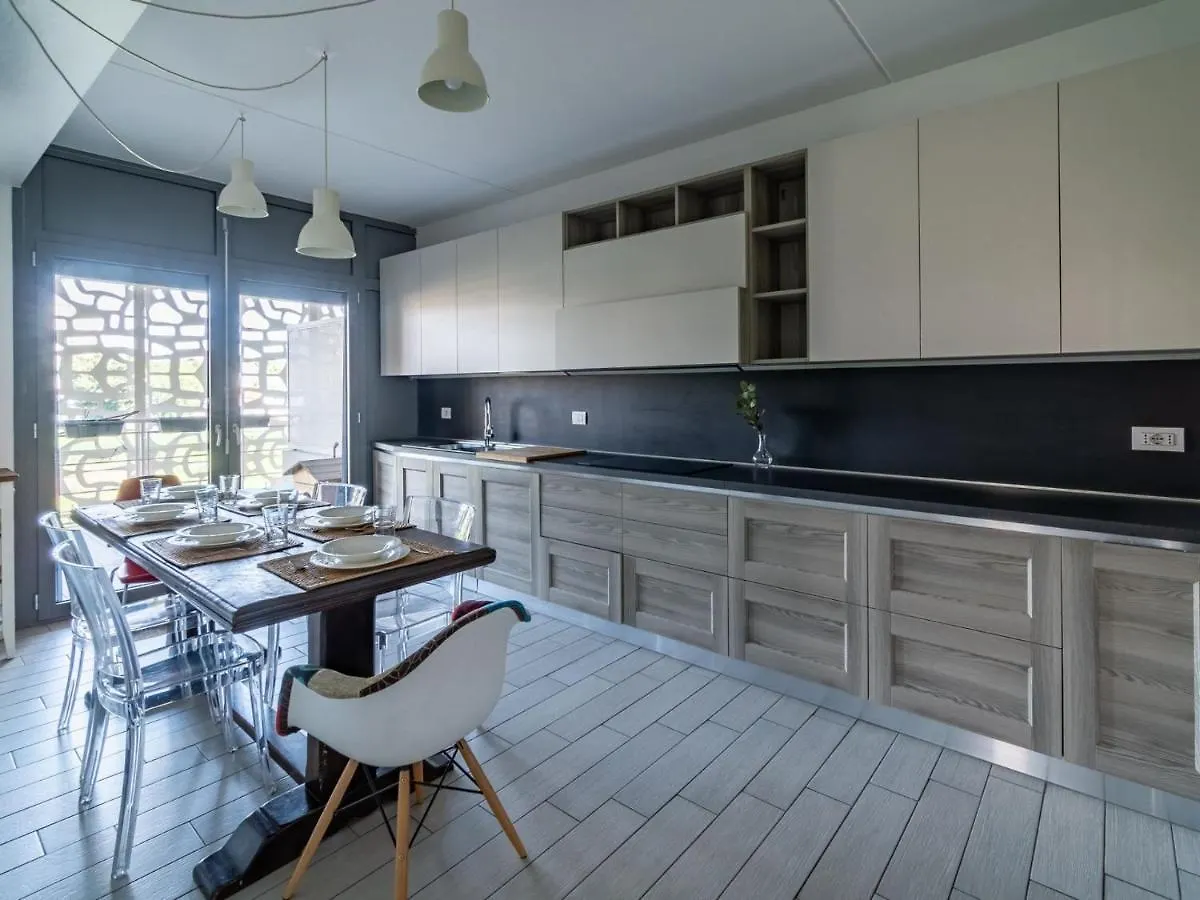 The Best Rent - Spacious Four-Bedroom Apartment Close To Forlanini Distrct Milan